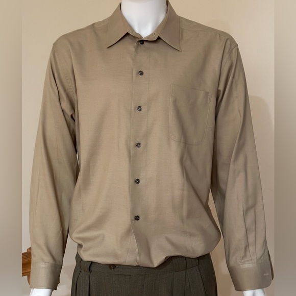 Dockers Tan Button Down Long Sleeve Collared. Pleated Back locker loop Sz XL - Picture 1 of 14
